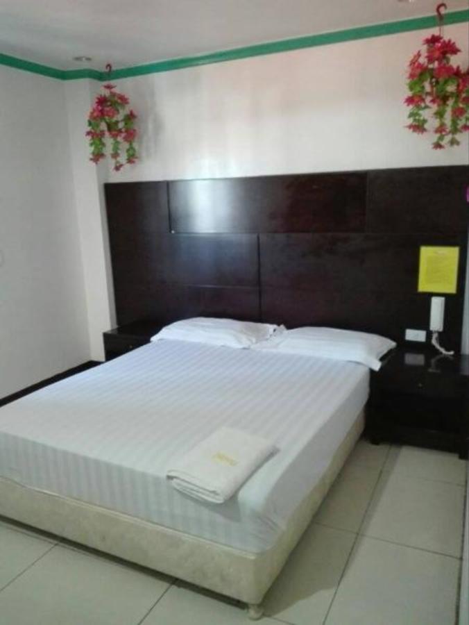Asia Novo Boutique Hotel - Kalibo Buitenkant foto